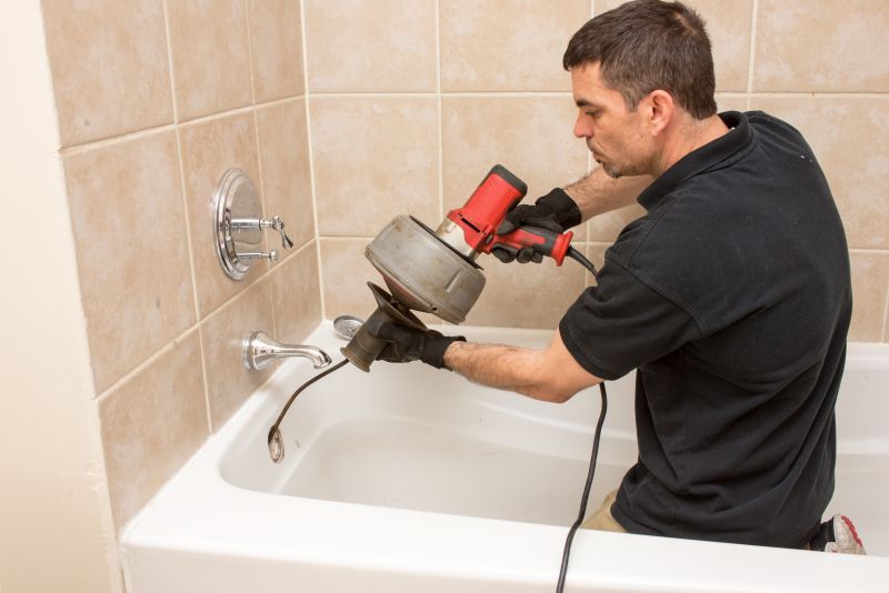 Local Bathtub Installation pros at work